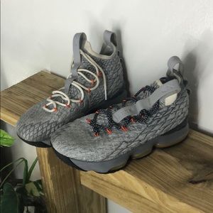 Nike Kenton XV shoes